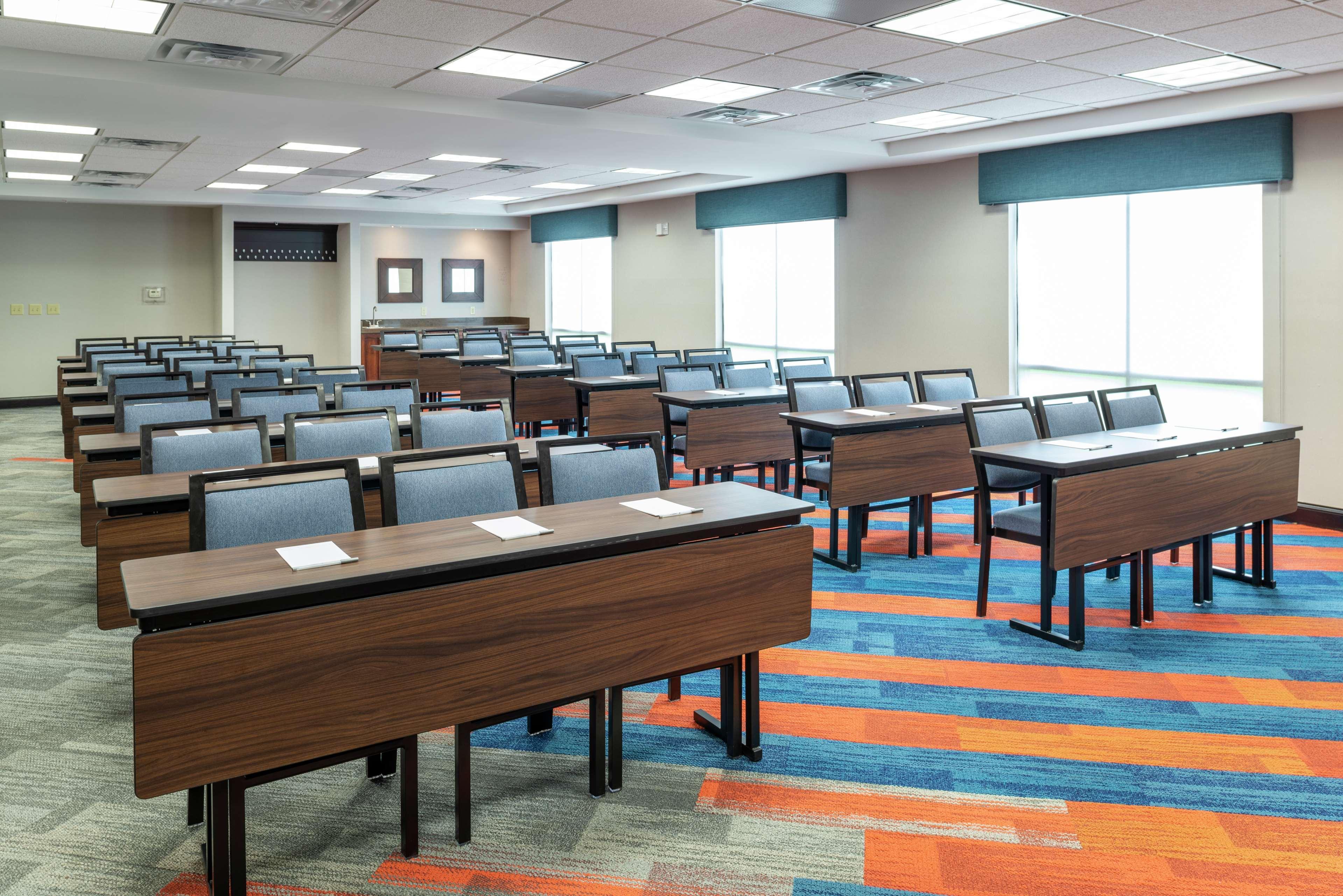 Hampton Inn & Suites Marshalltown Extérieur photo
