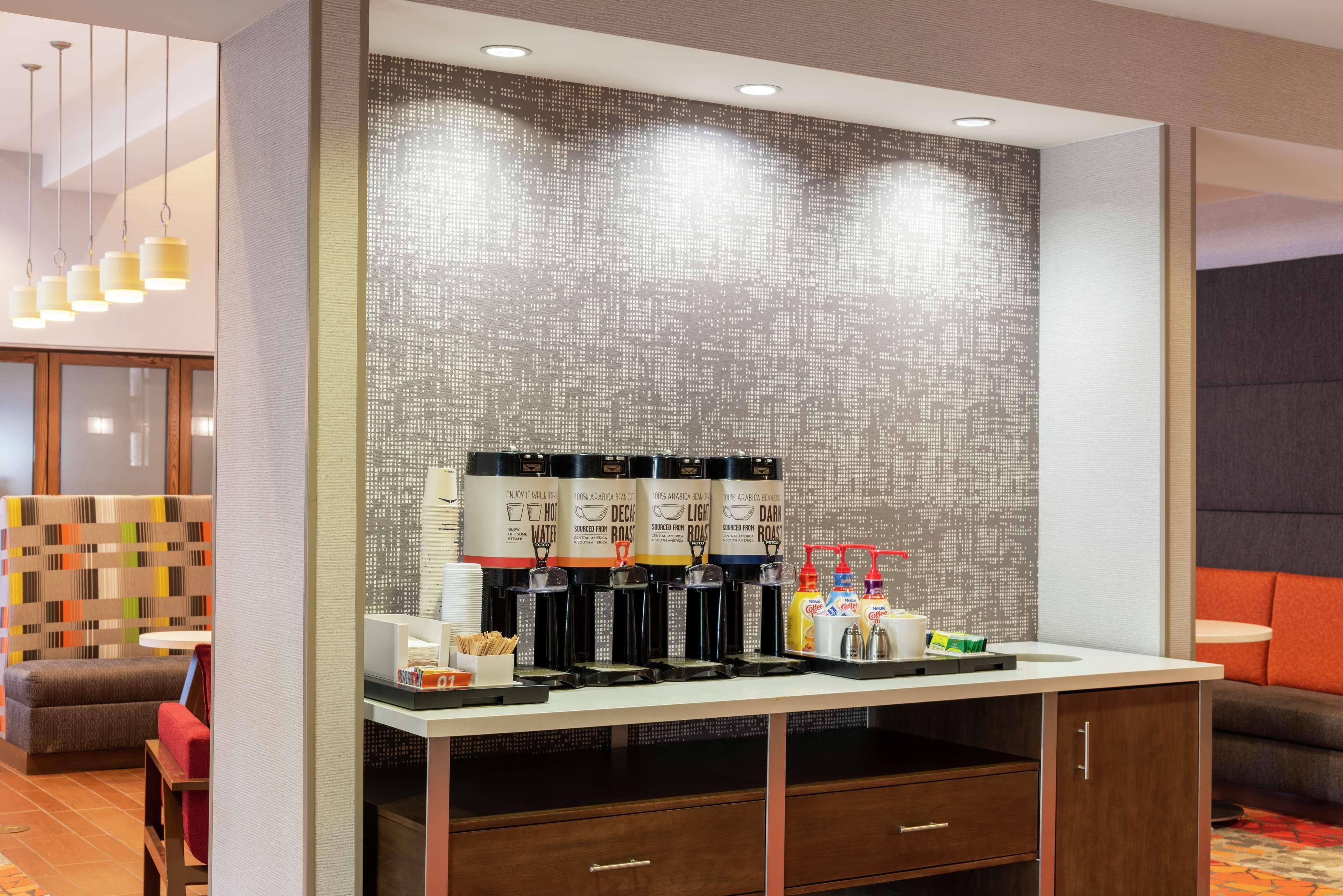 Hampton Inn & Suites Marshalltown Extérieur photo